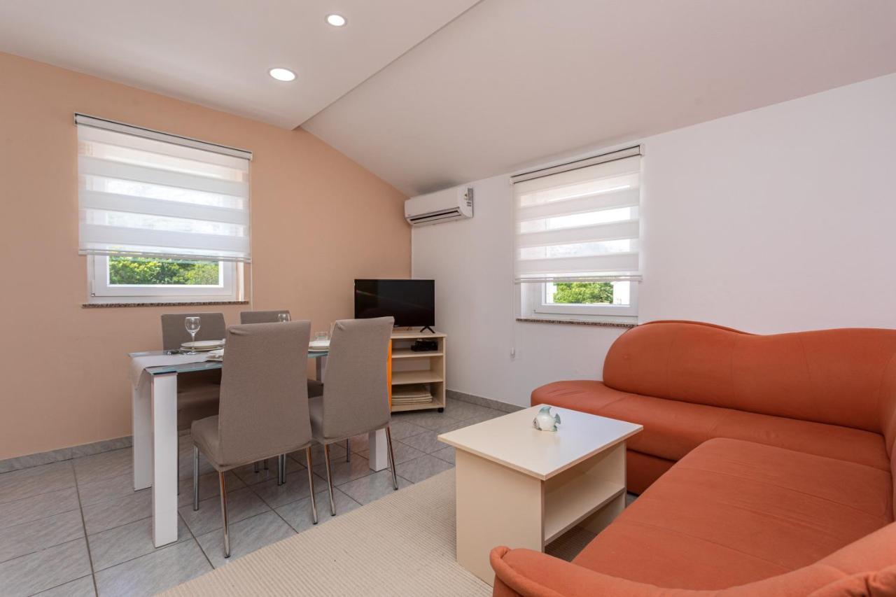 Apartments La Natalli 巴斯卡 外观 照片